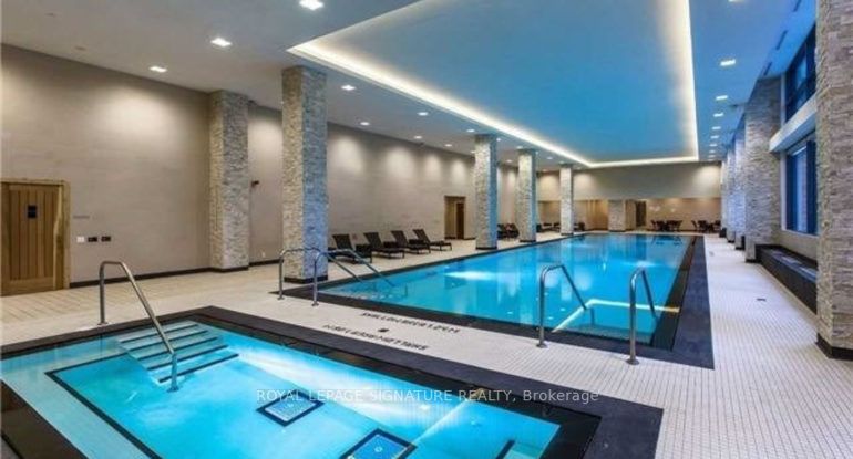 2220 Lake Shore Blvd W, #401