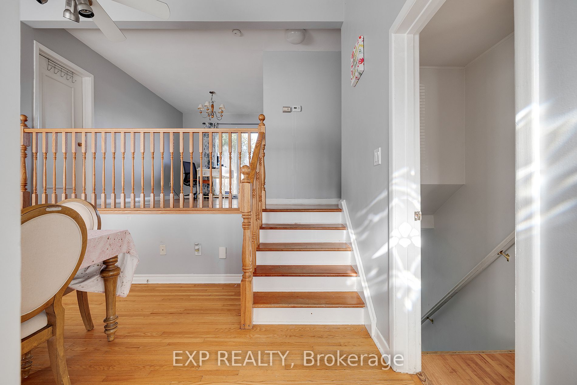 611 Pinegrove Rd