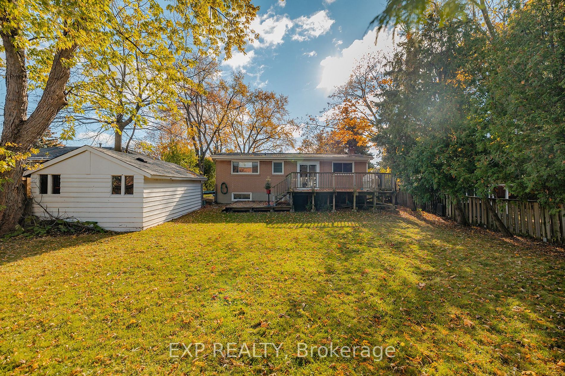 611 Pinegrove Rd