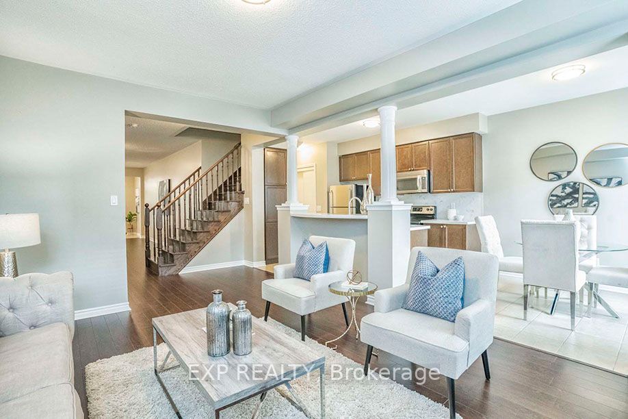 8 Billiter Rd N