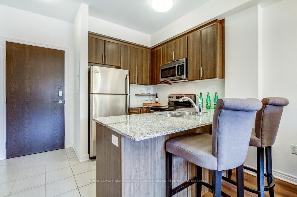 216 Oak Park Blvd, #235