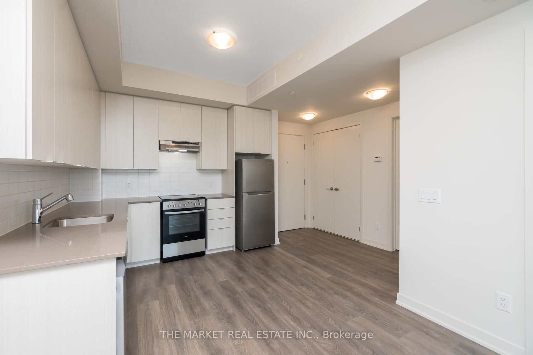 62 Sky Harbour Dr, #210