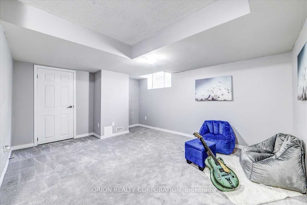 56 Golden Springs Dr