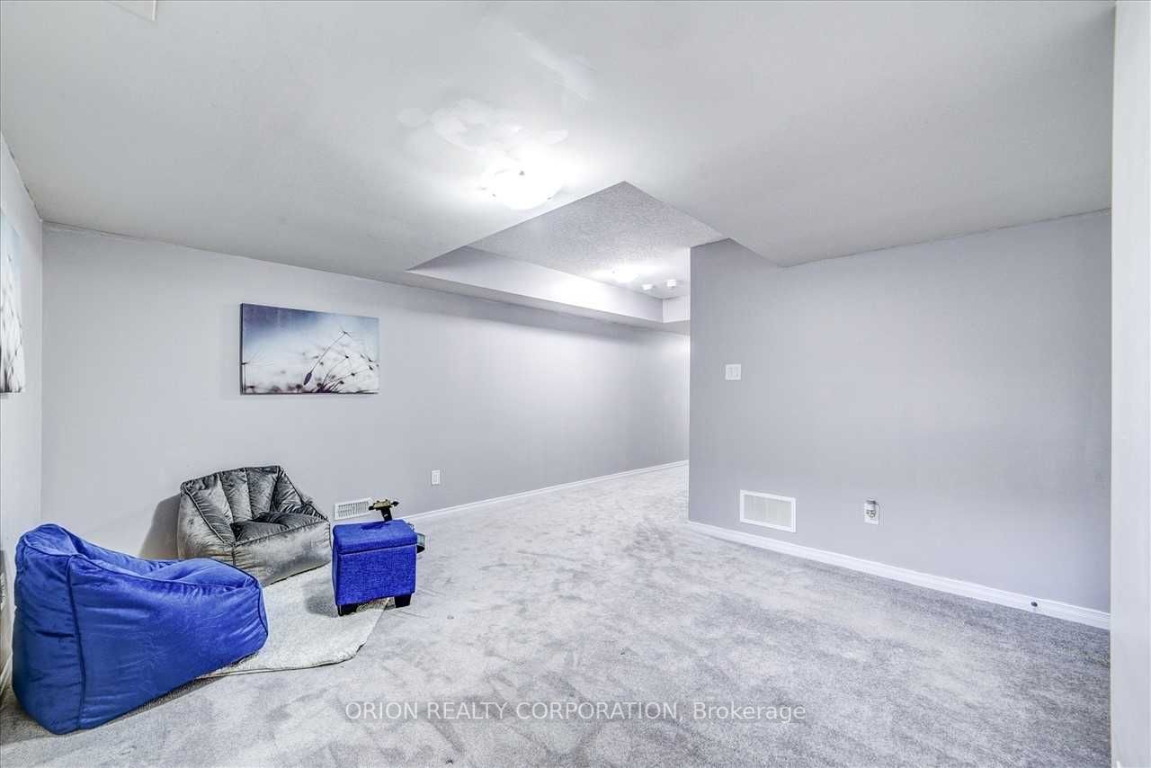 56 Golden Springs Dr