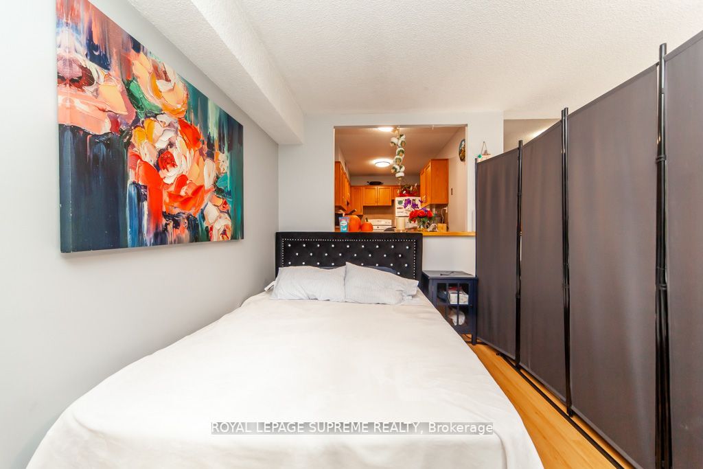 270 Scarlett Rd, #105