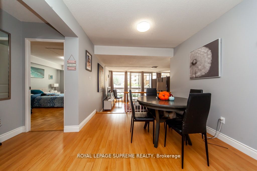 270 Scarlett Rd, #105