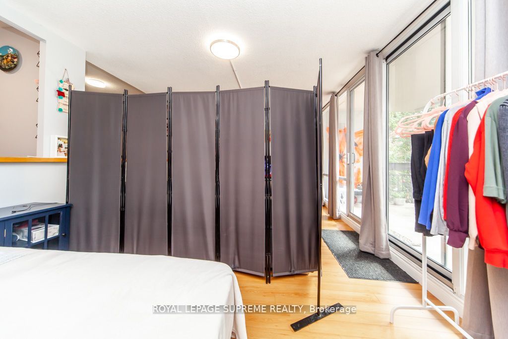 270 Scarlett Rd, #105