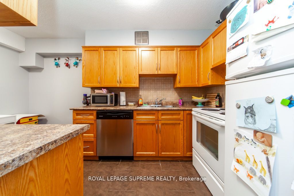 270 Scarlett Rd, #105