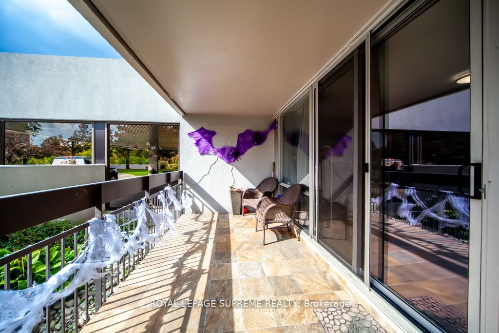270 Scarlett Rd, #105