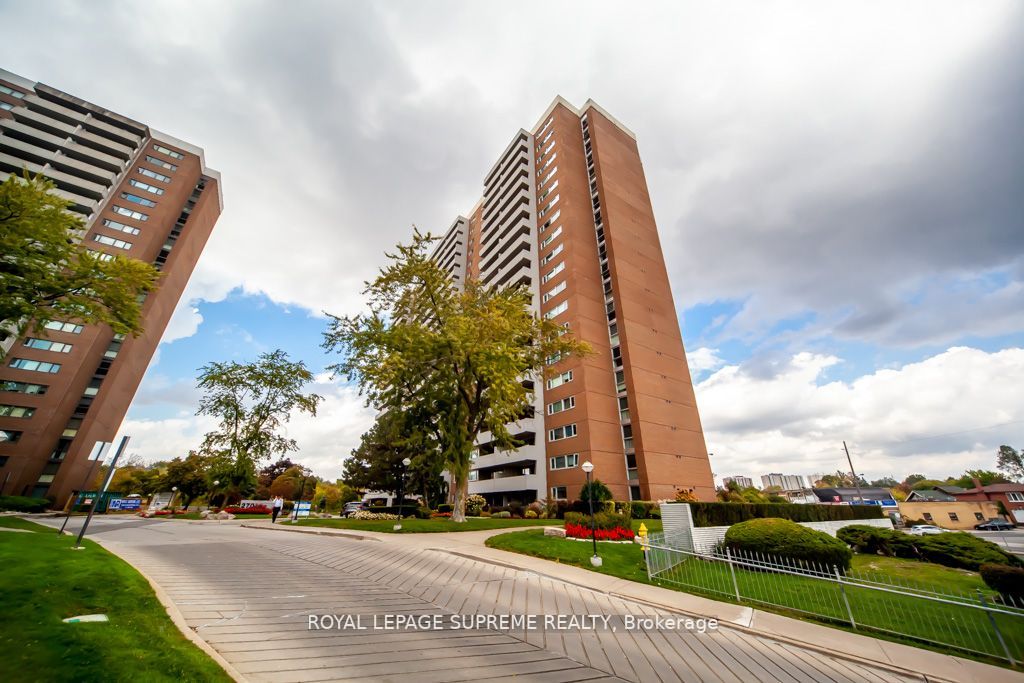 270 Scarlett Rd, #105