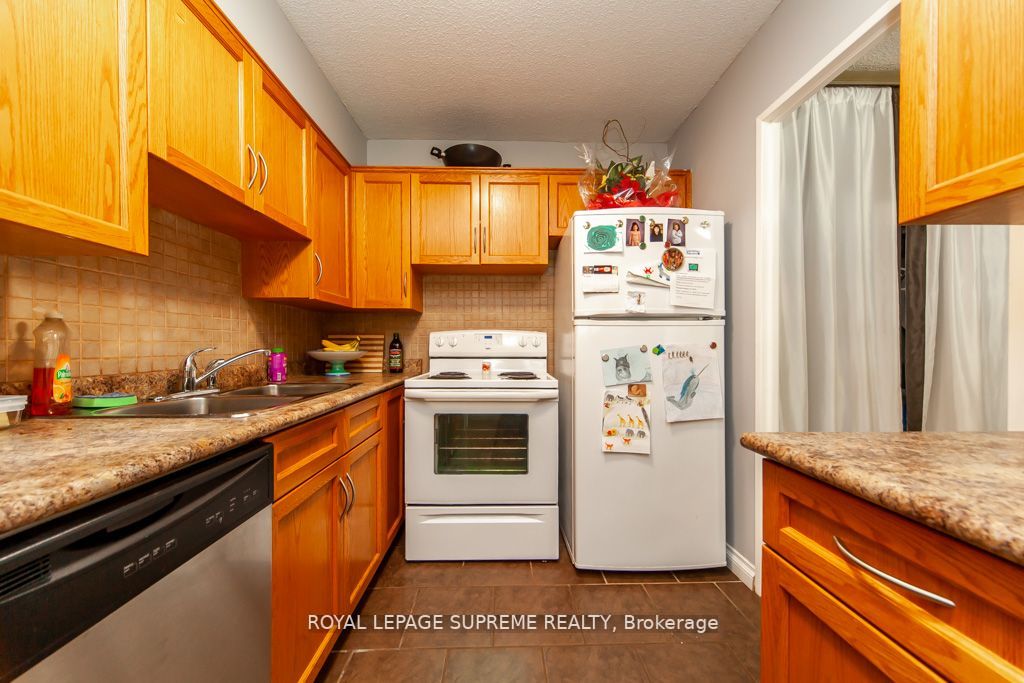 270 Scarlett Rd, #105