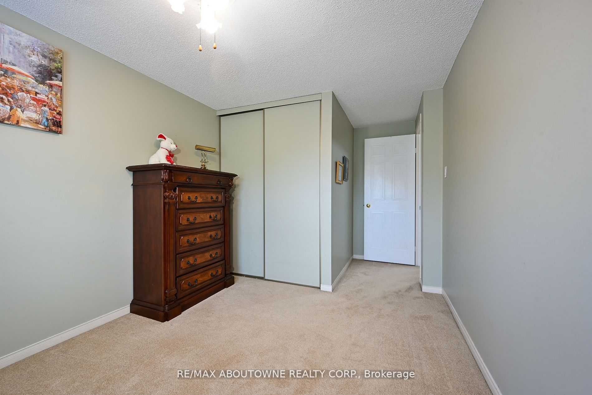 2272 Mowat Ave, #37
