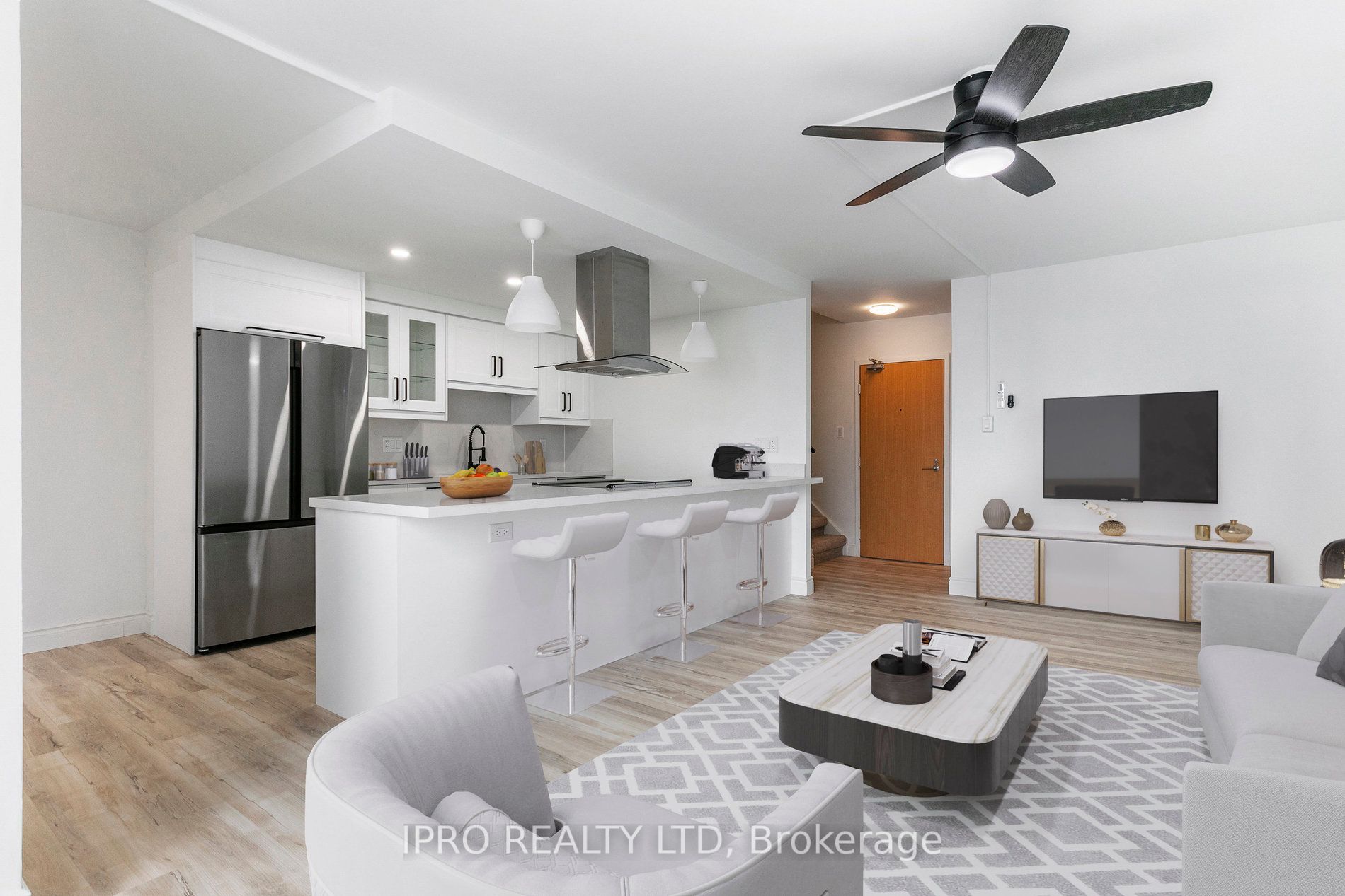 60 Southport St, #818