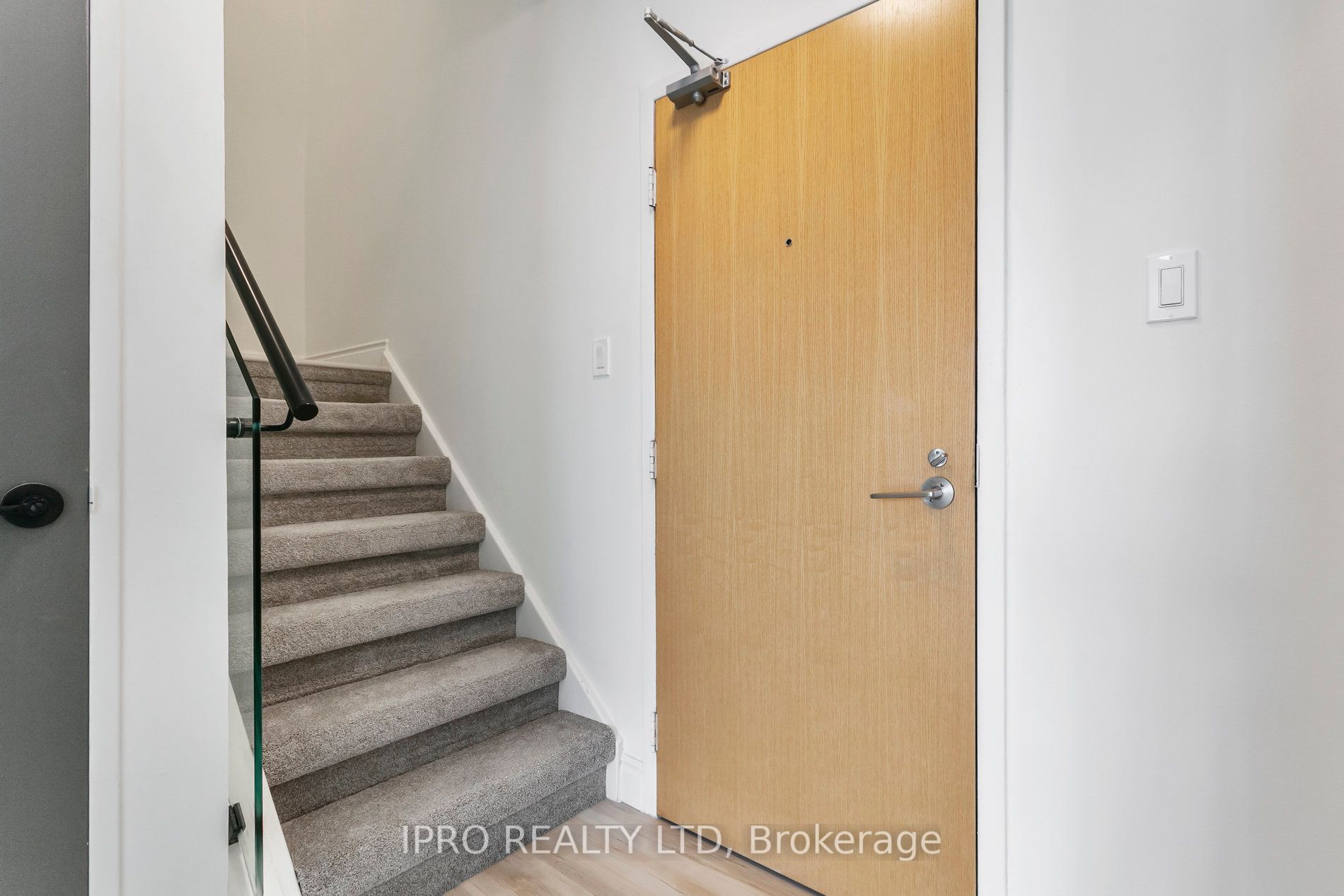 60 Southport St, #818