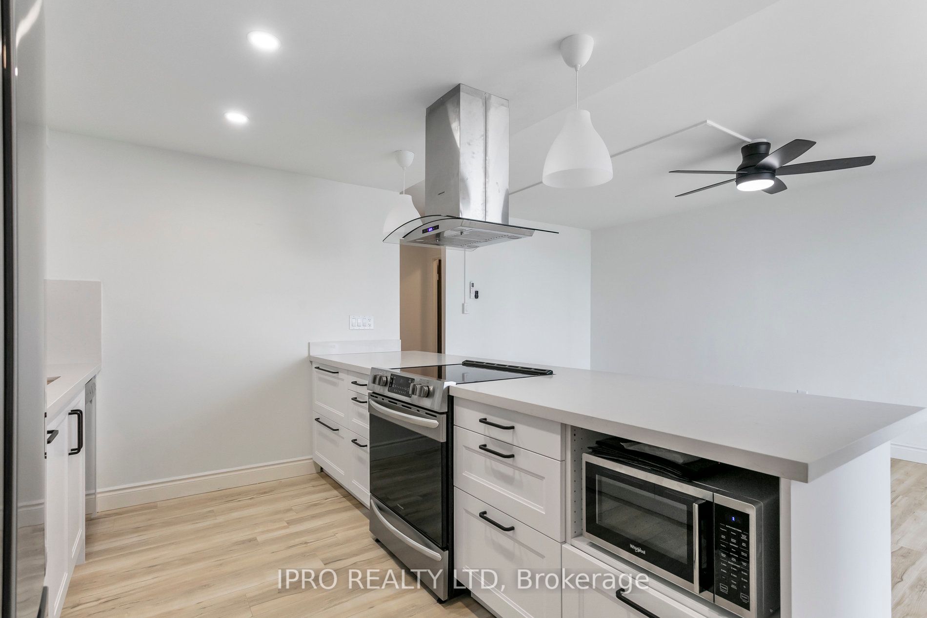 60 Southport St, #818
