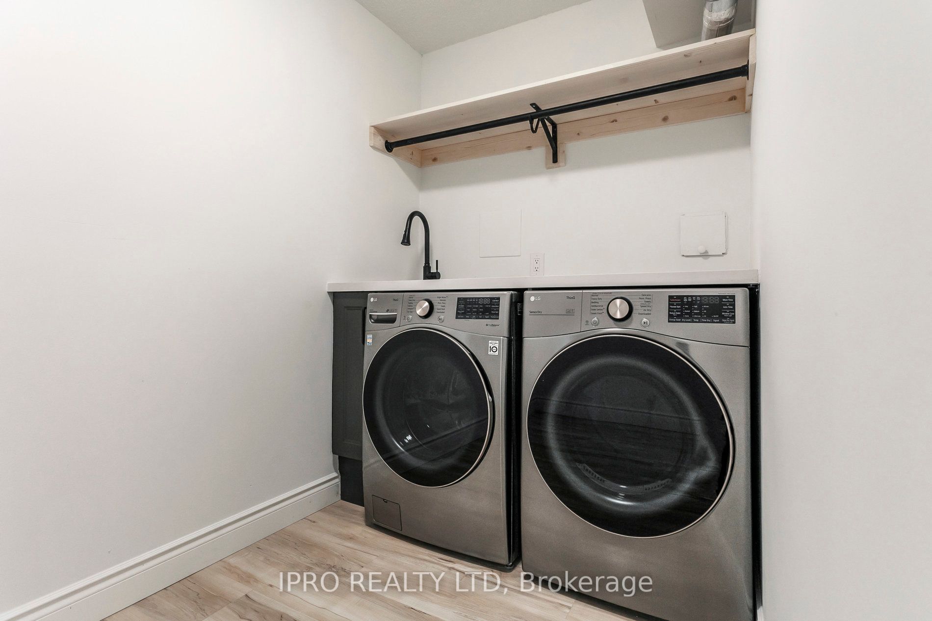 60 Southport St, #818