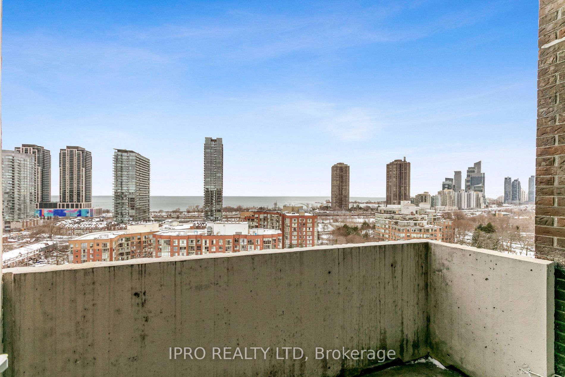 60 Southport St, #818