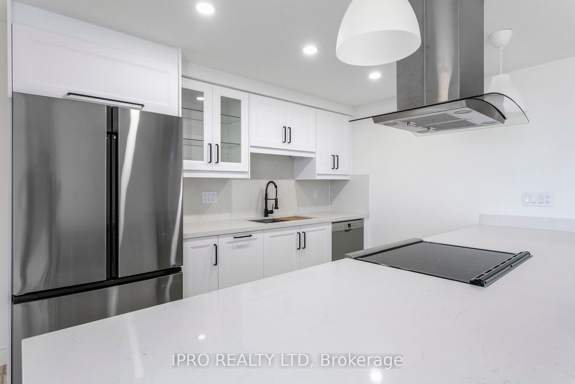 60 Southport St, #818