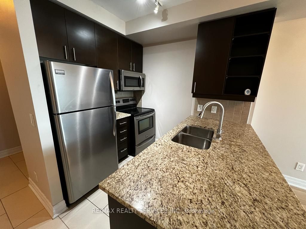100 John St, #709