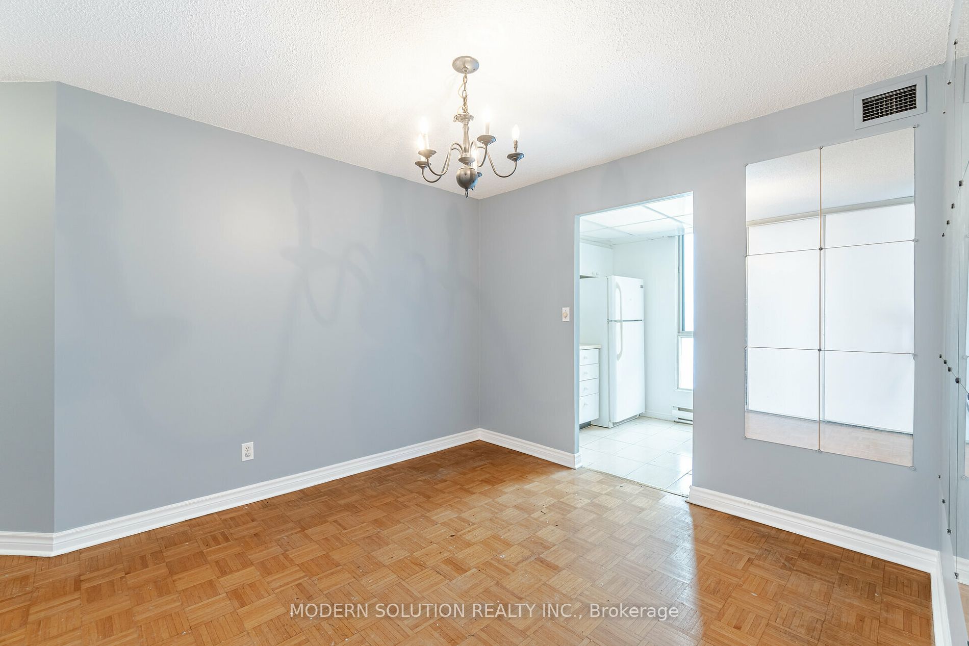 145 Hillcrest Ave, #1516