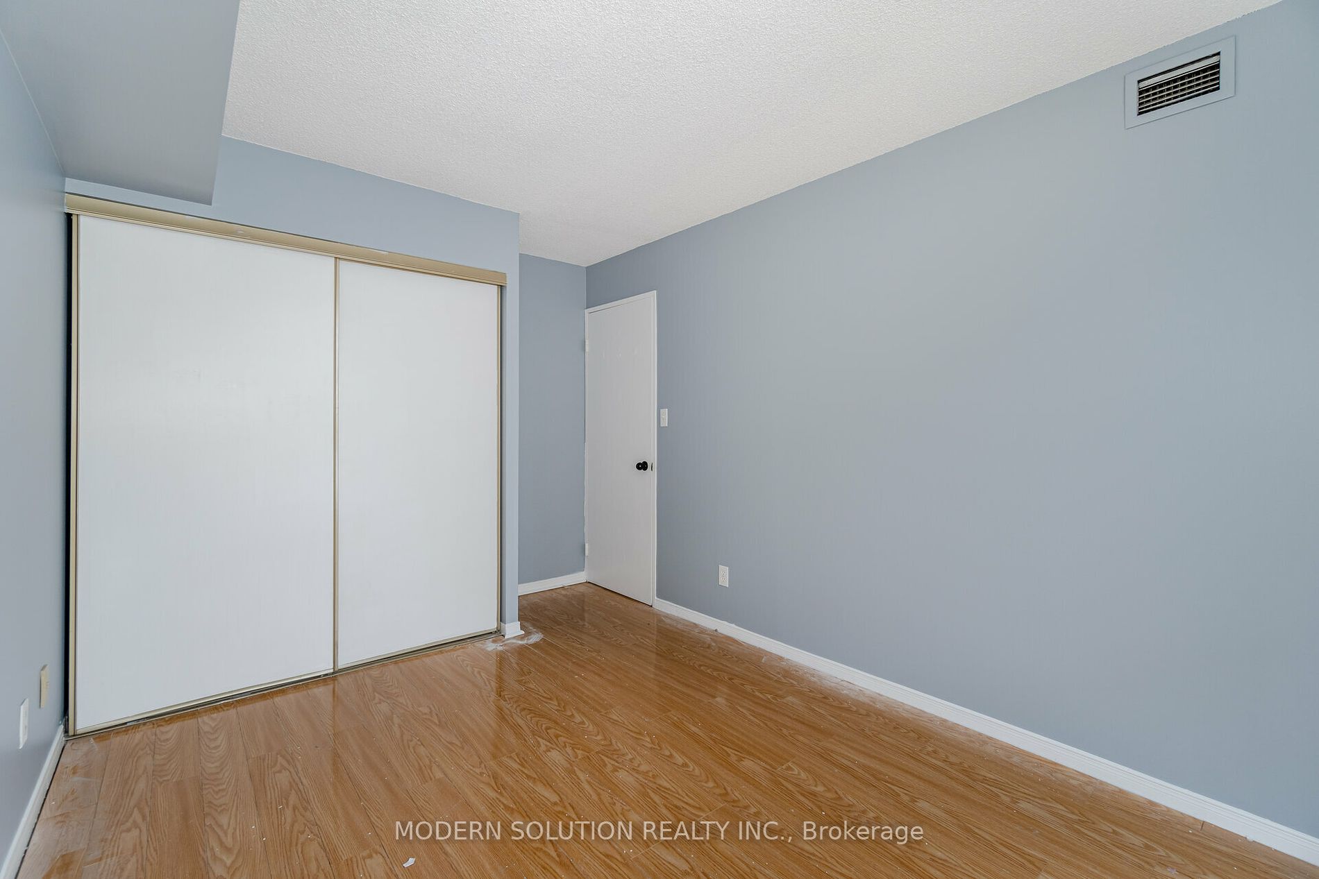 145 Hillcrest Ave, #1516