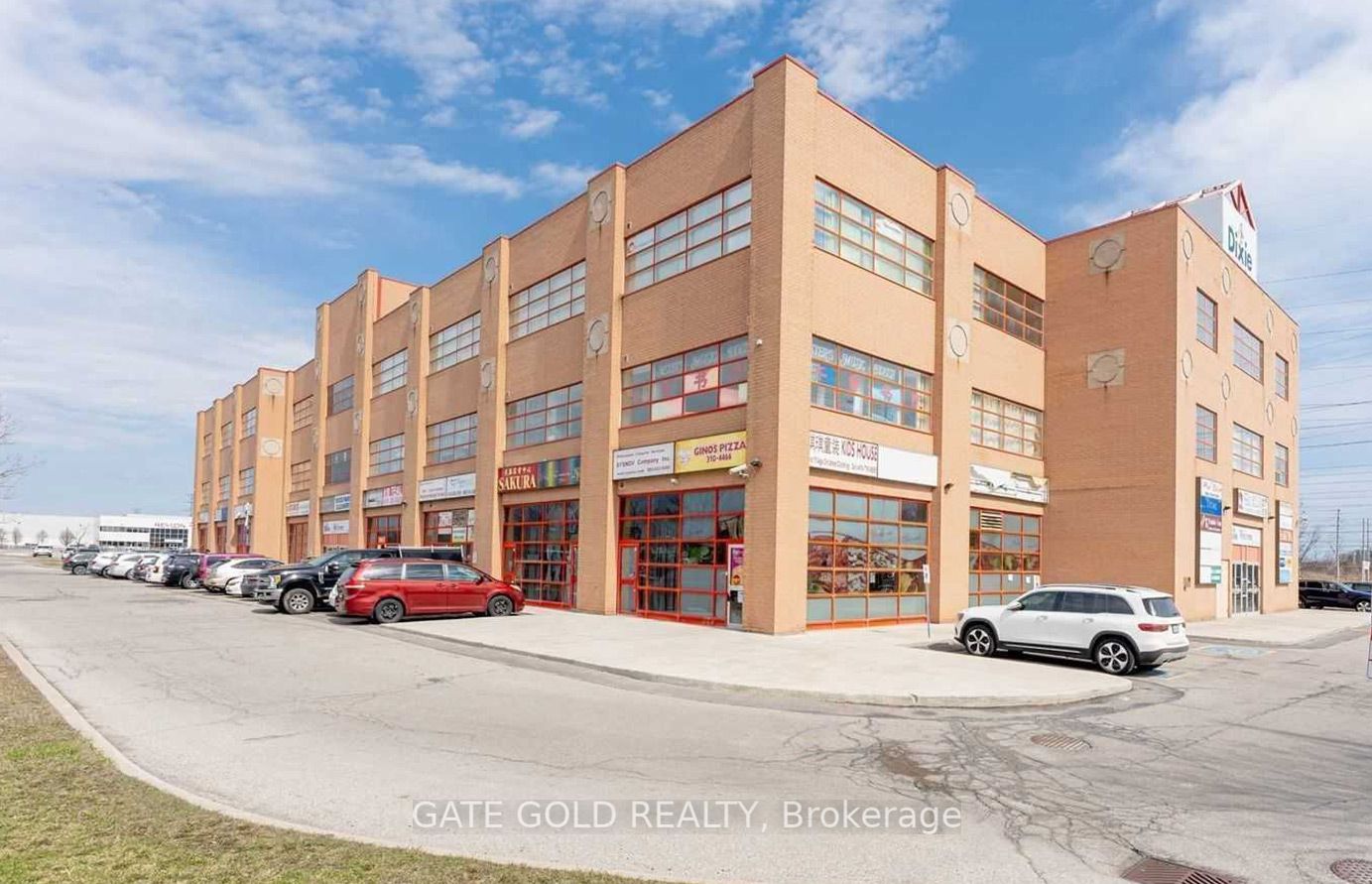 1550 South Gateway Rd, #213