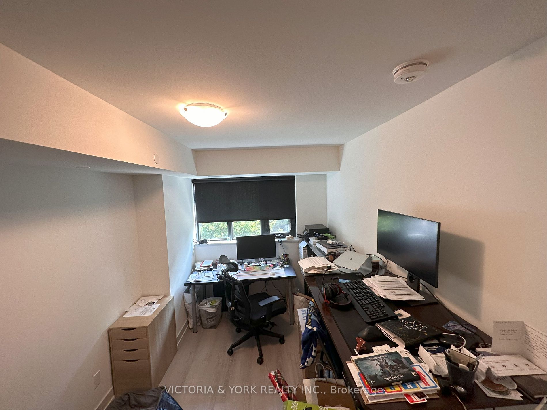 3385 Dundas St W, #220