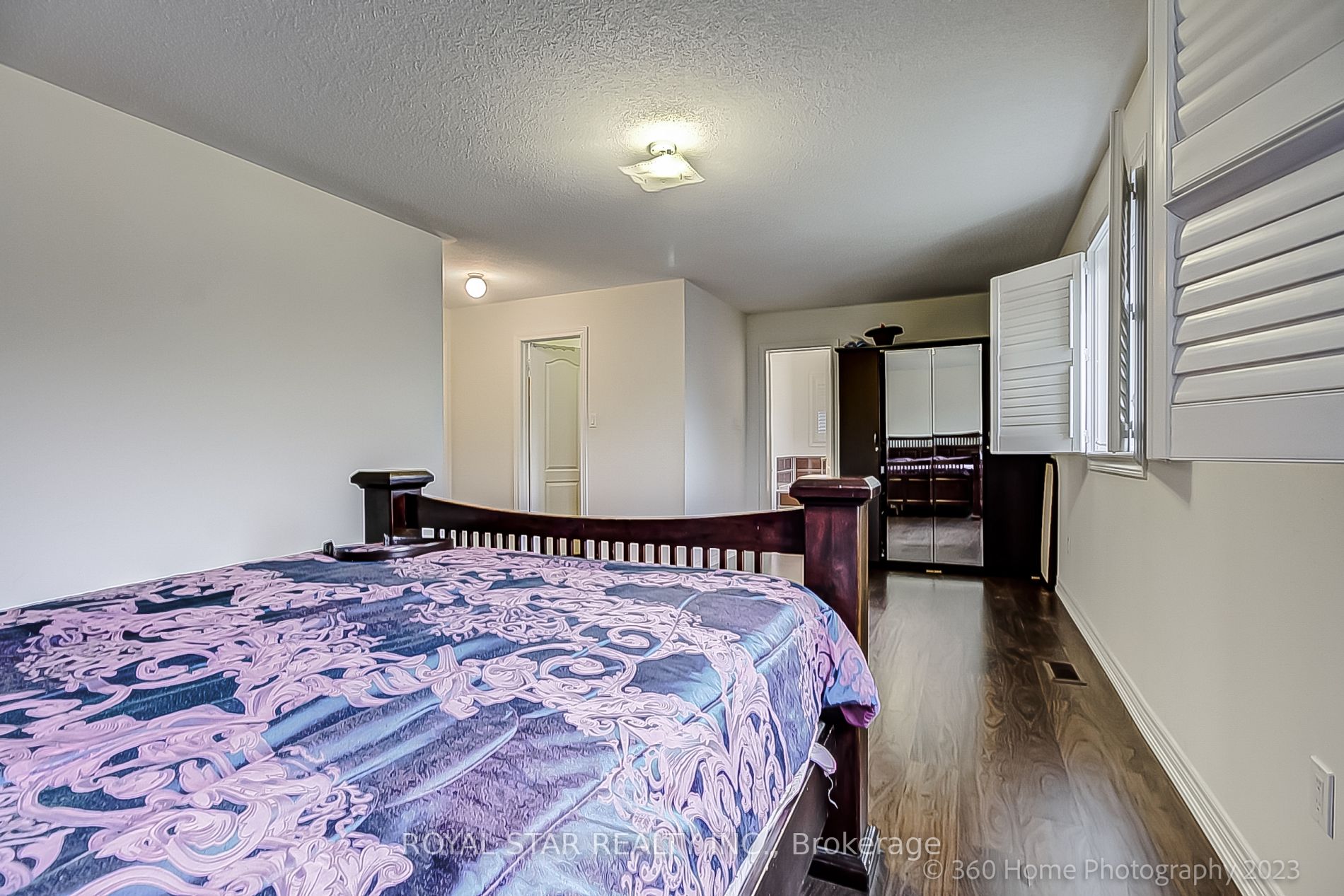 23 Sliprock Cres