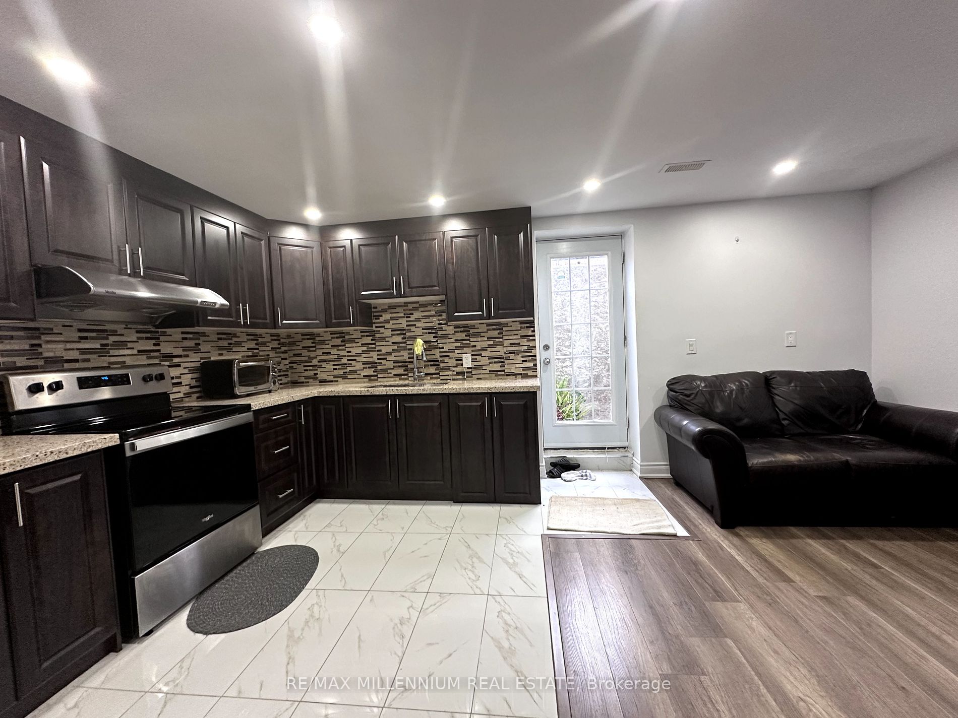 50 Newhouse Blvd, #Bsmt