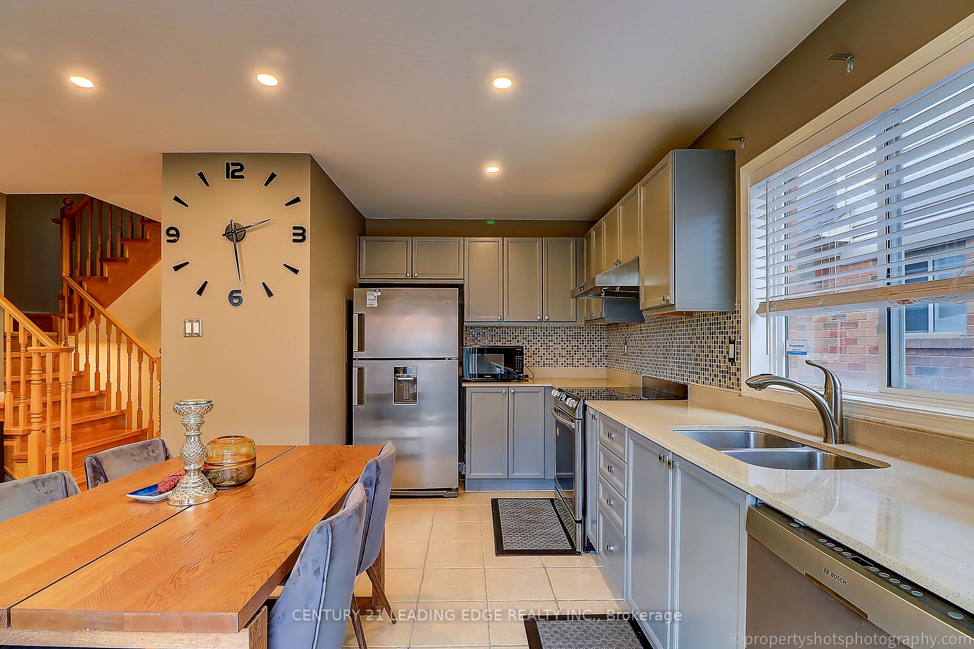 746 Yates Dr