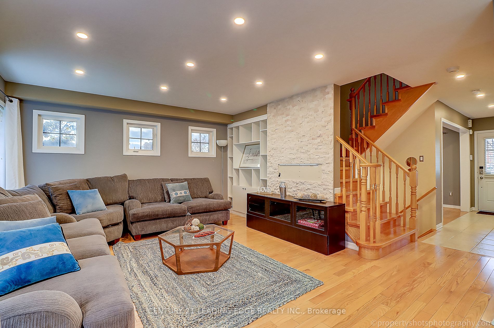 746 Yates Dr