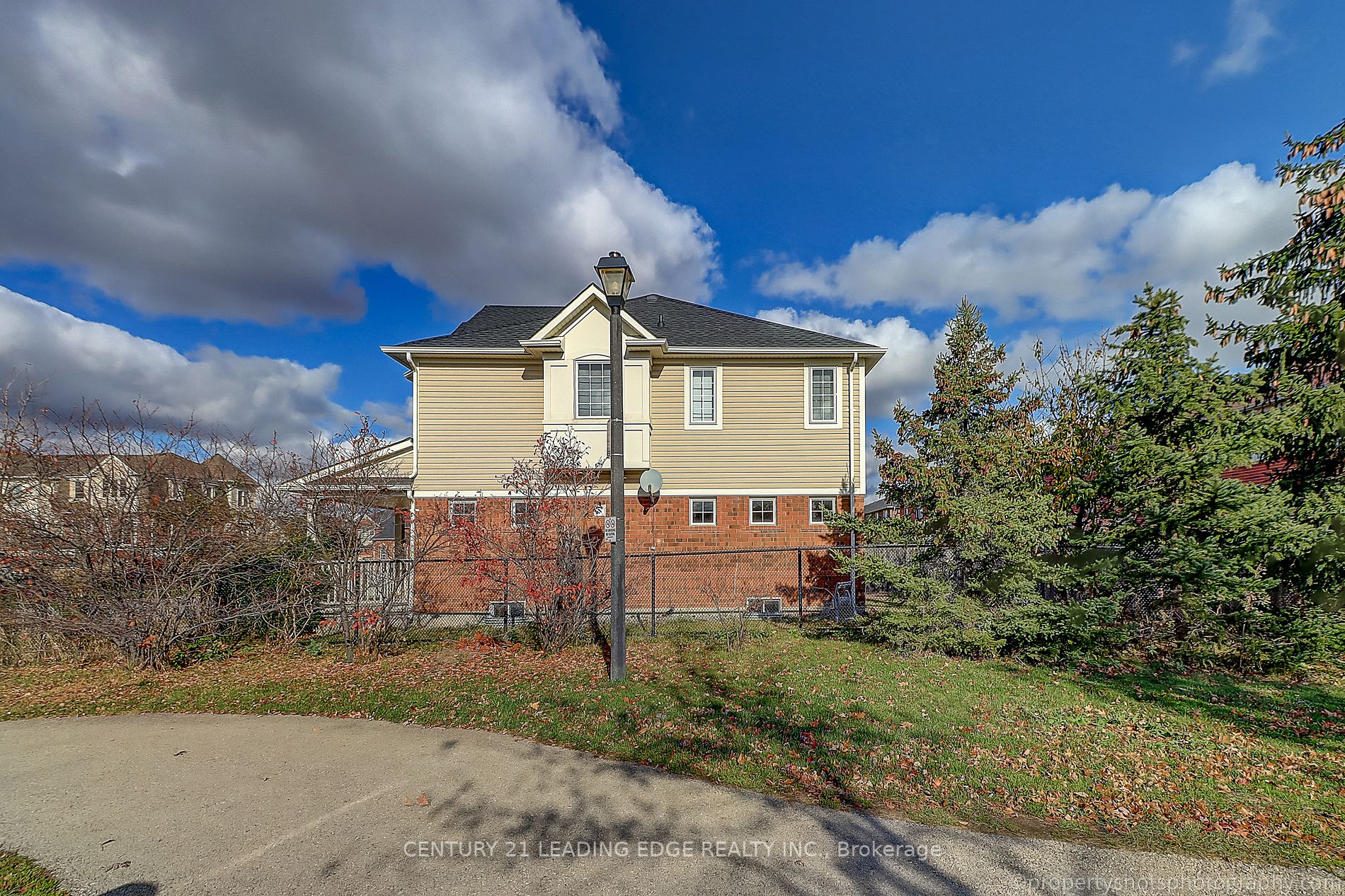 746 Yates Dr