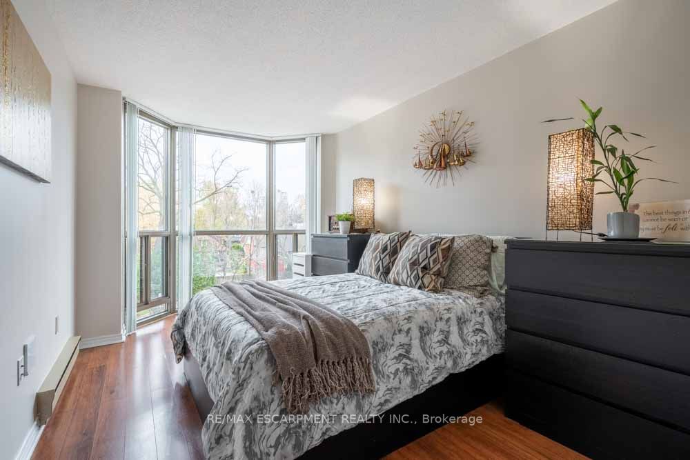 1225 North Shore Blvd E, #410
