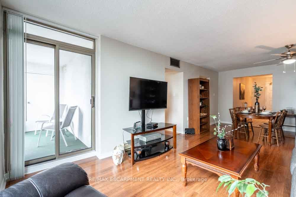 1225 North Shore Blvd E, #410