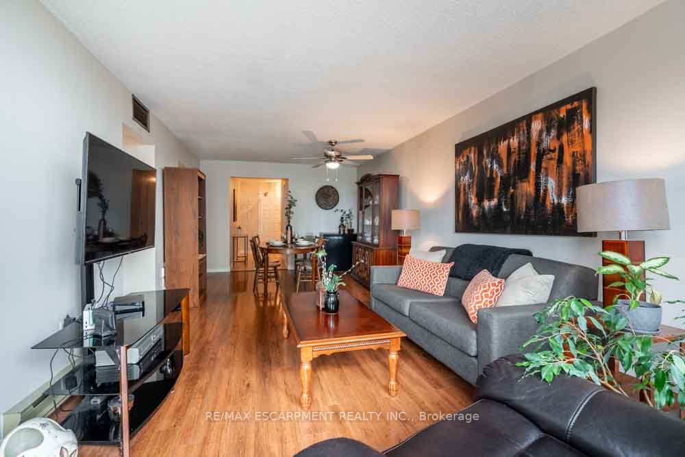 1225 North Shore Blvd E, #410