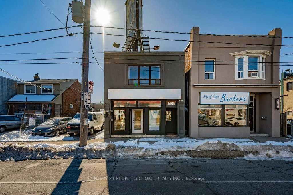 2453 St Clair Ave W