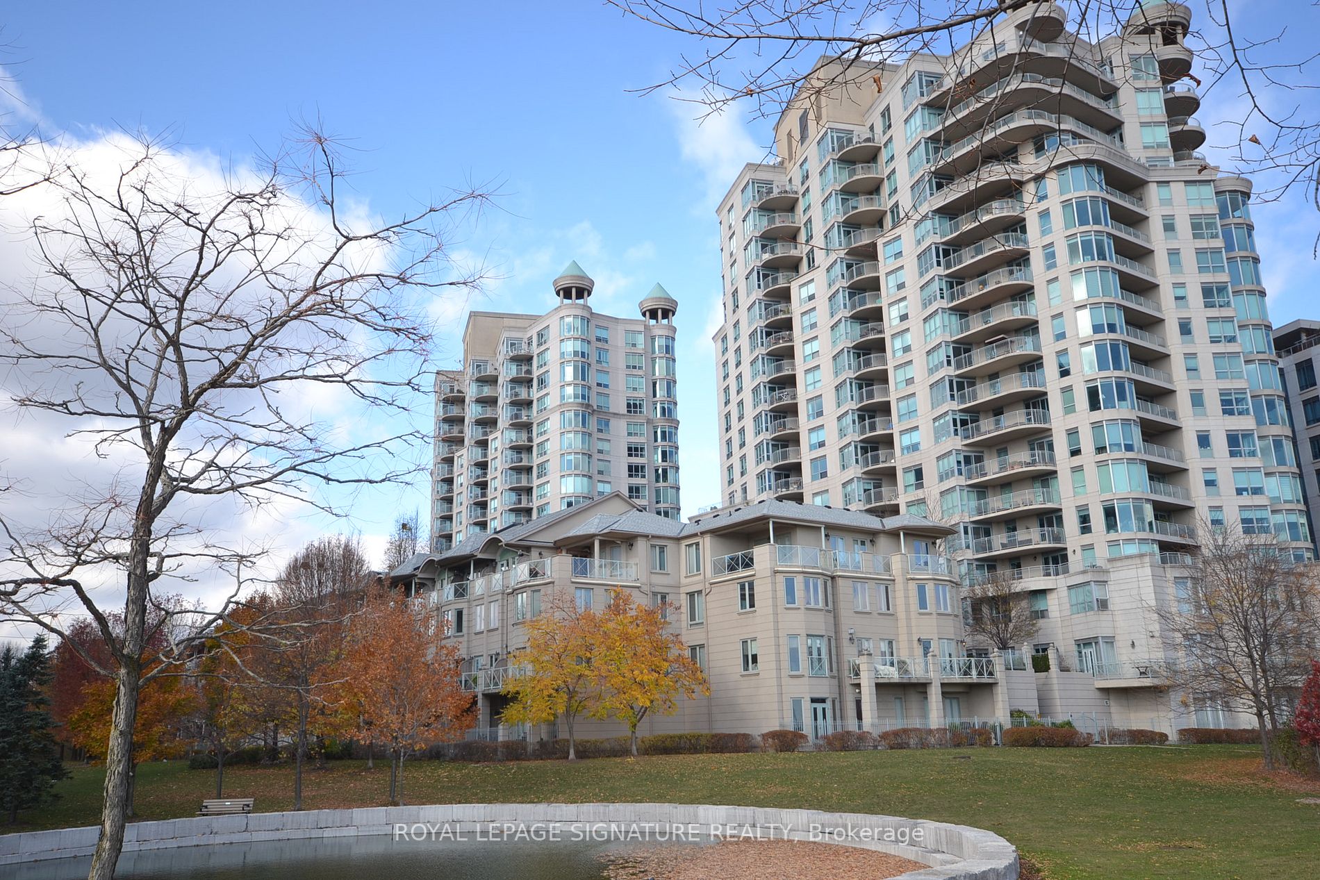2111 Lake Shore Blvd, #808