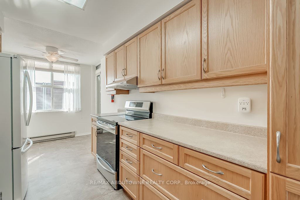 2199 Sixth Line, #318