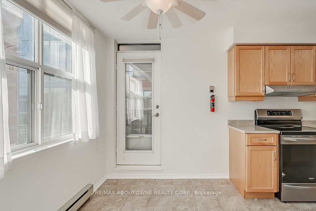 2199 Sixth Line, #318
