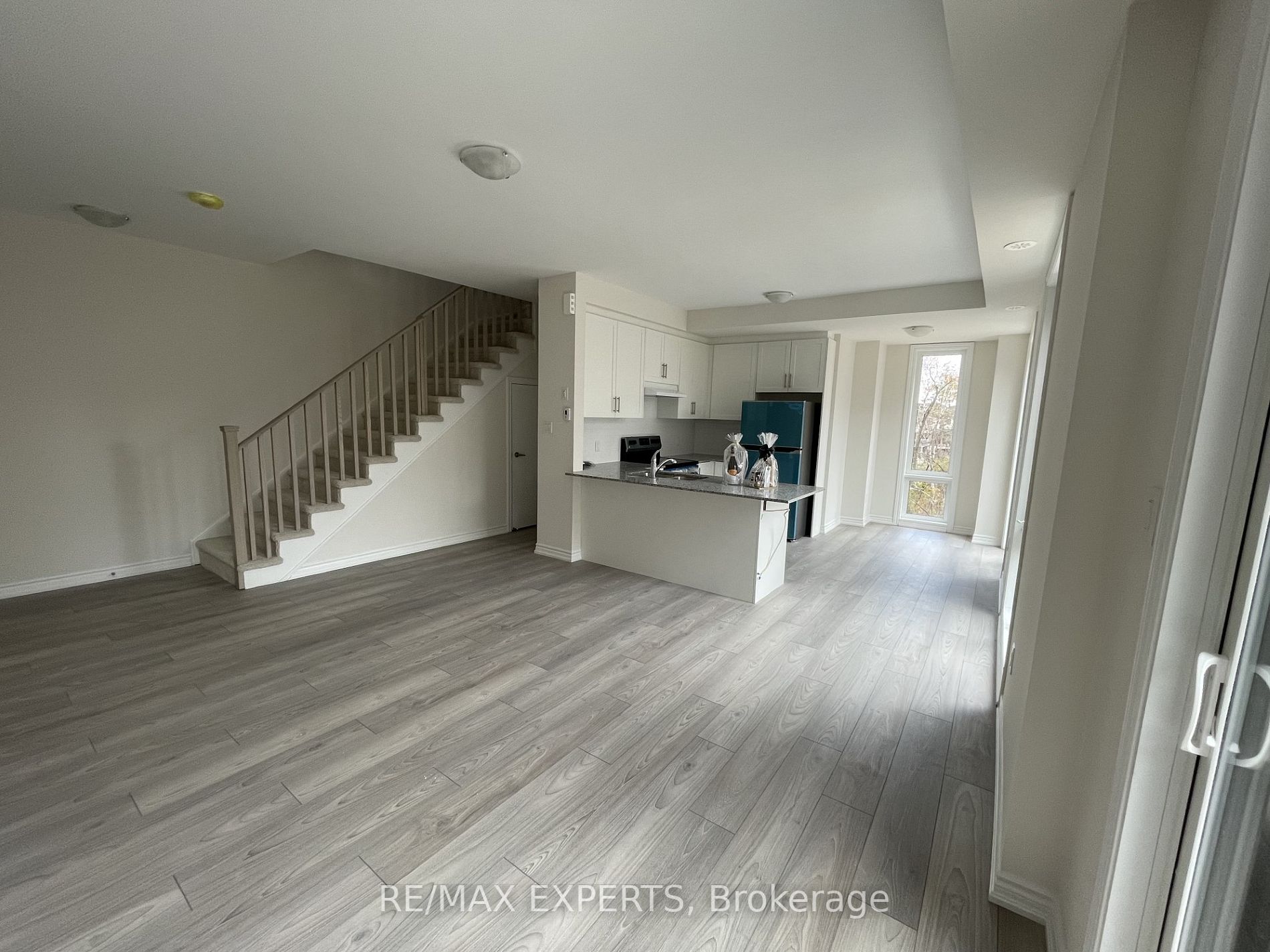 50 Knotsberry Circ, #A