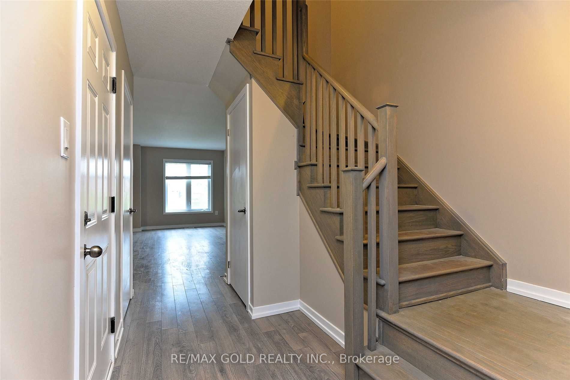 94 Golden Springs Dr