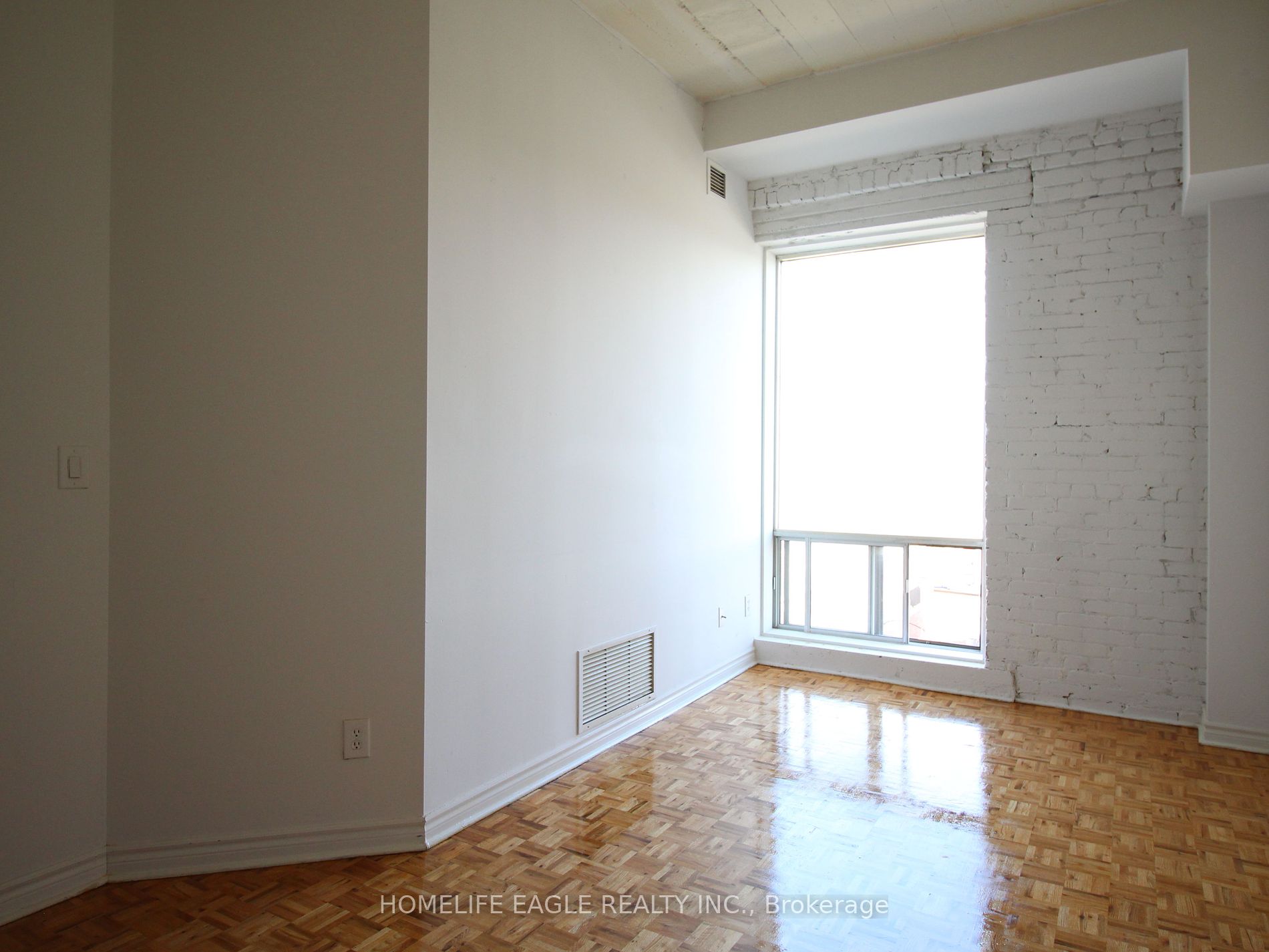 1401 Dupont St, #523