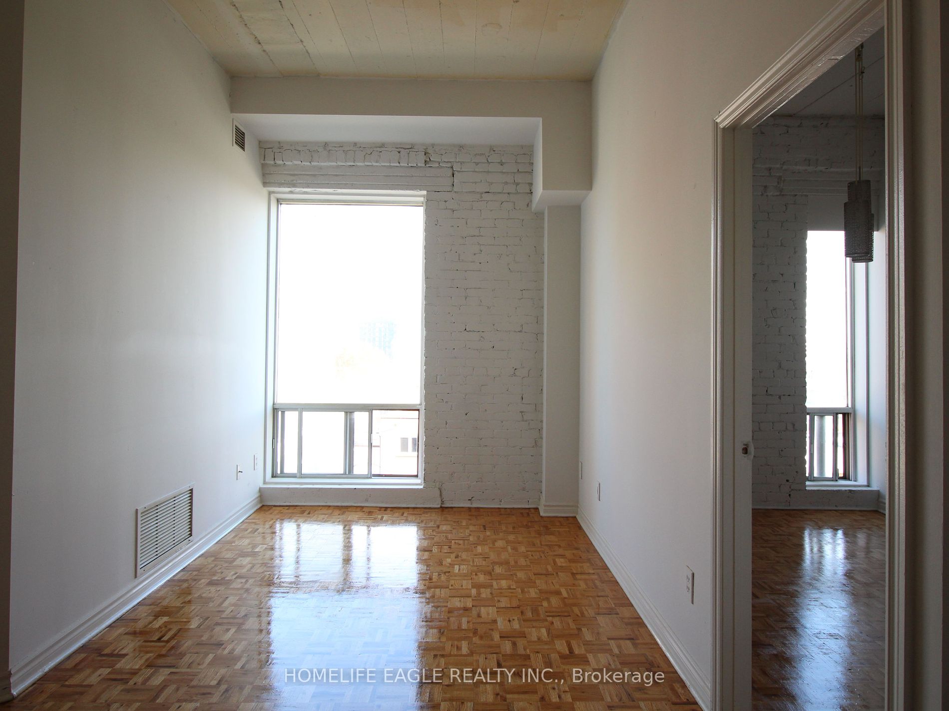 1401 Dupont St, #523