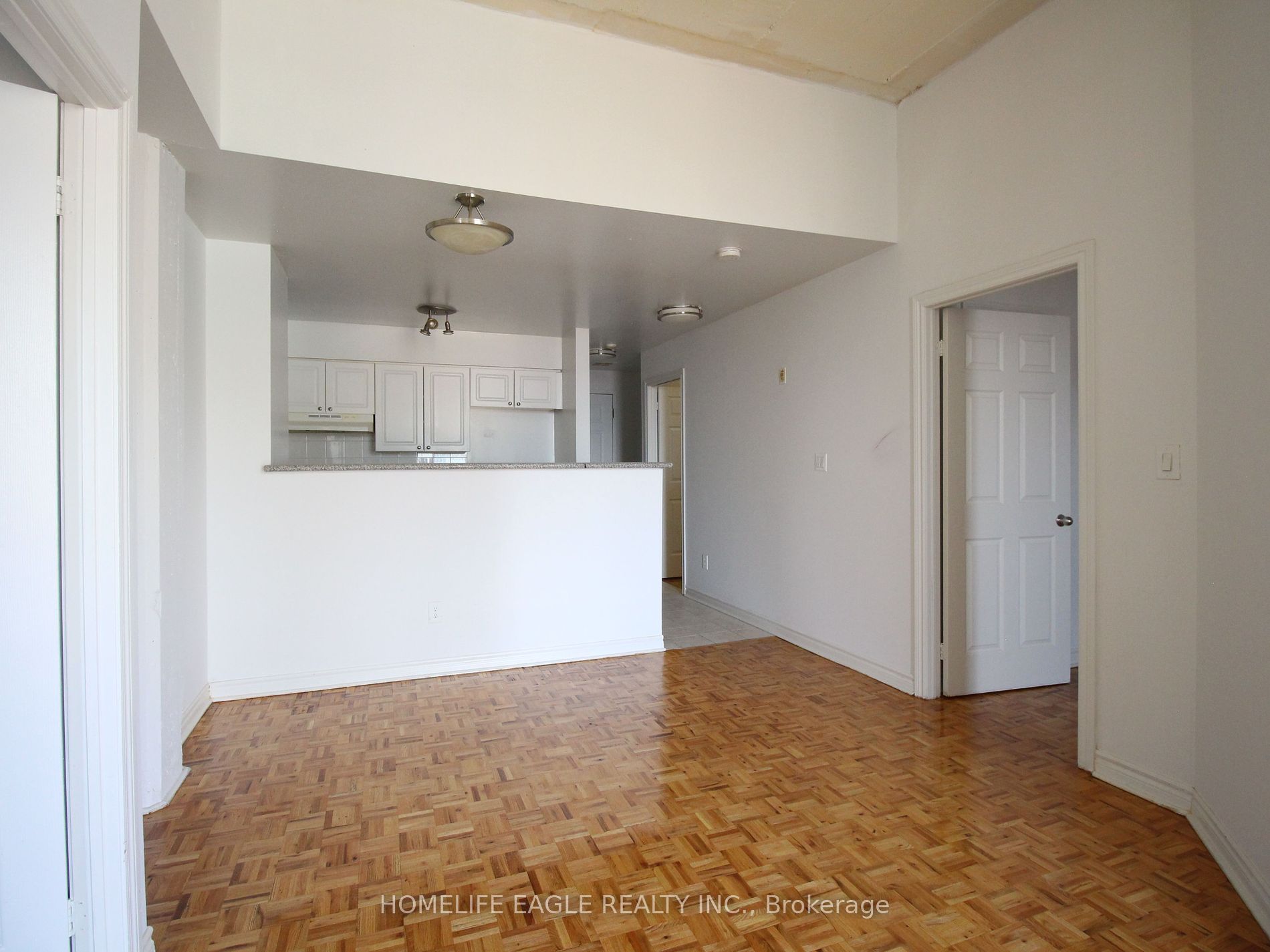 1401 Dupont St, #523