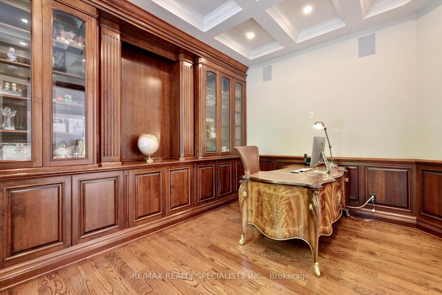4038 Lakeshore Road