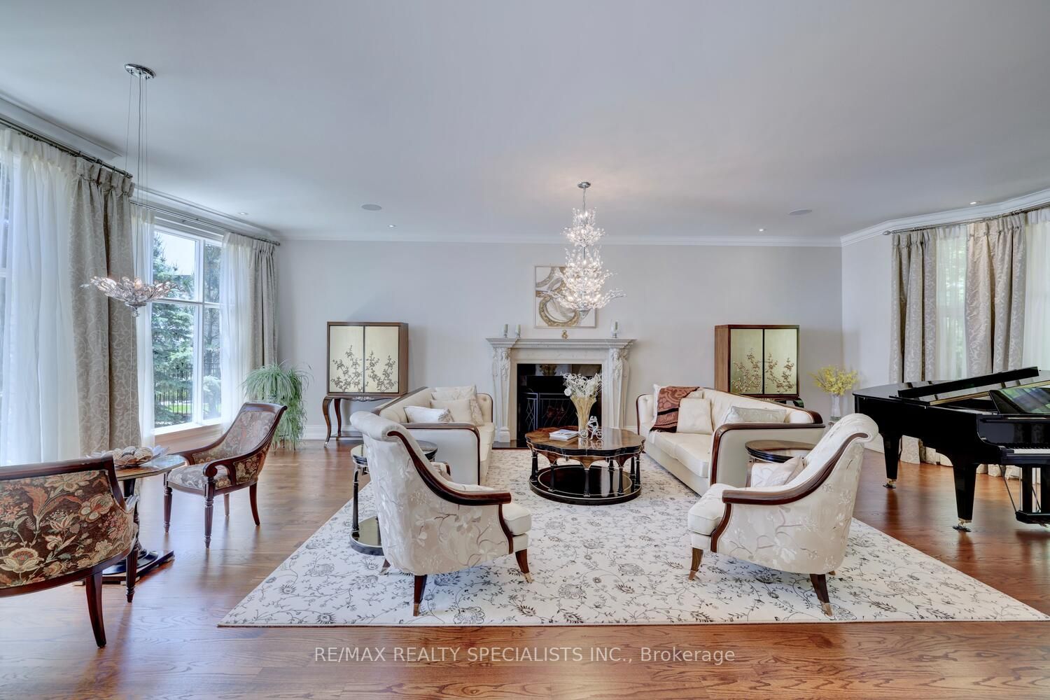 4038 Lakeshore Road
