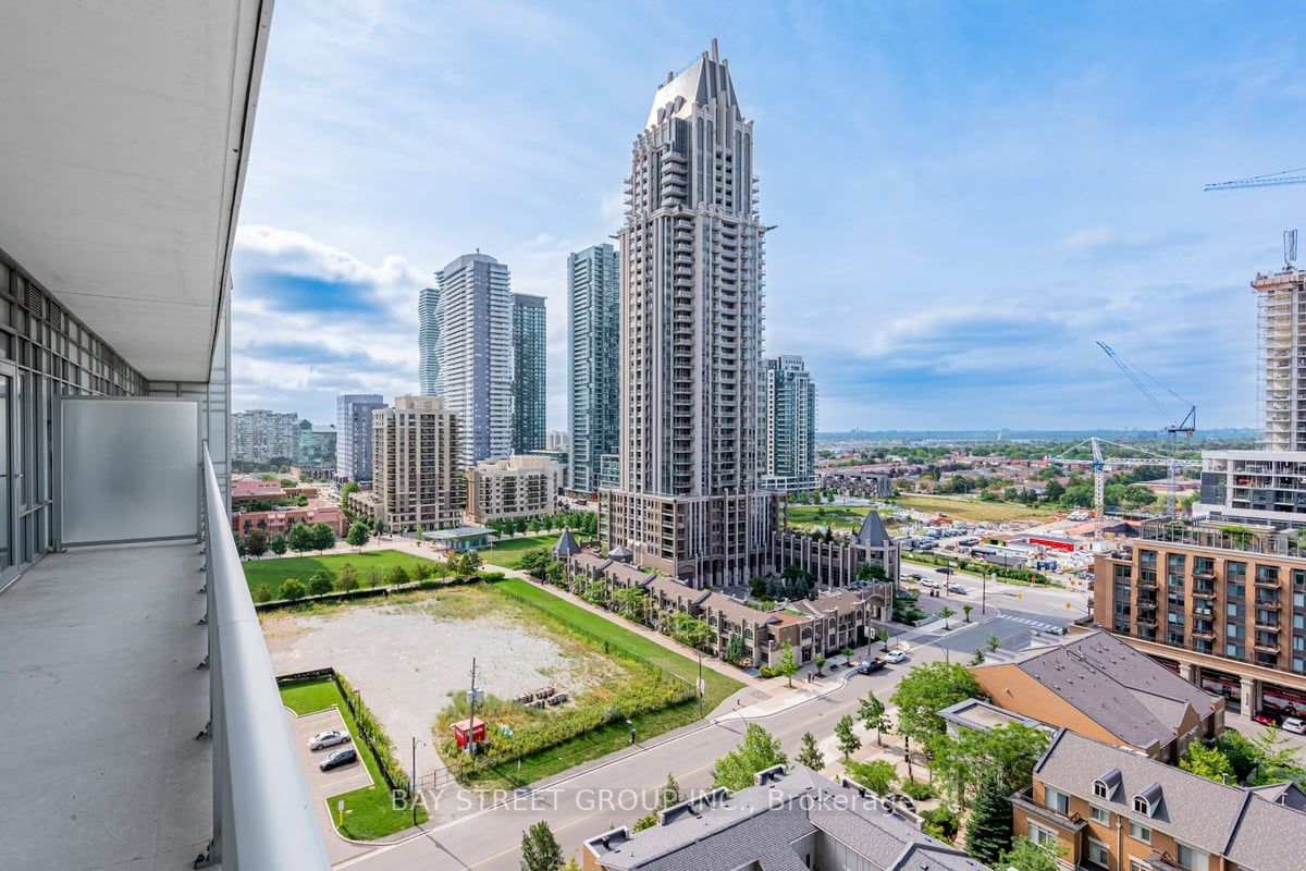 365 Prince Of Wales Dr, #1308