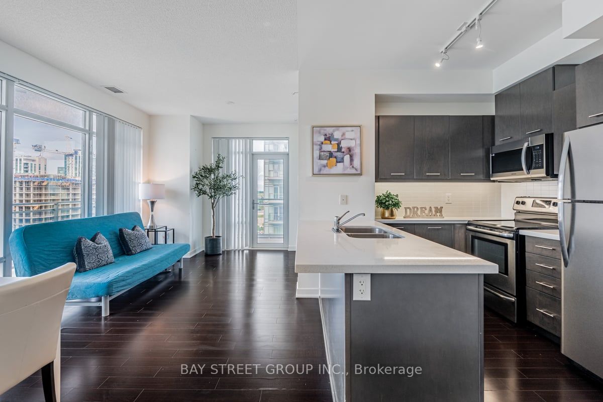 365 Prince Of Wales Dr, #1308