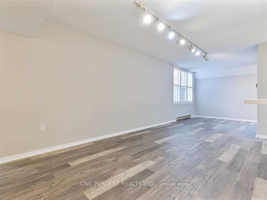 2199 Sixth Line, #419