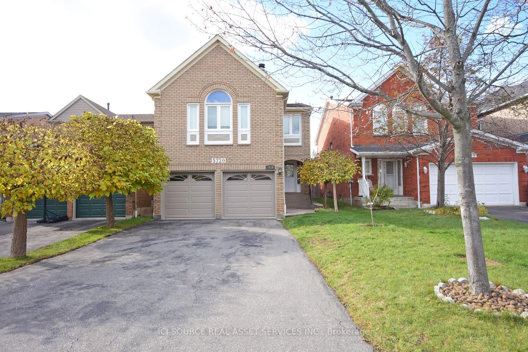 5720 Tayside Cres, #Upper